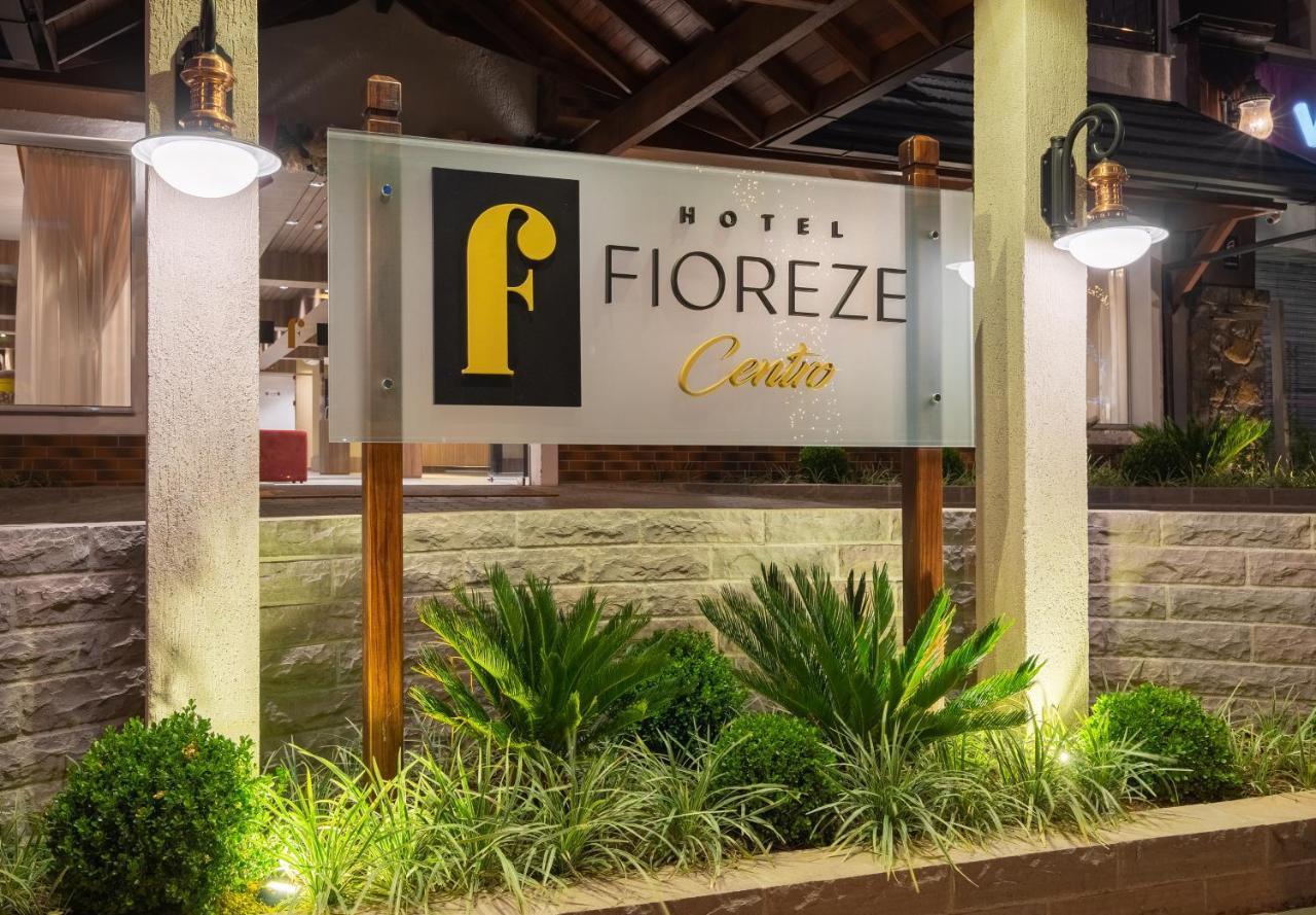 Hotel Fioreze Centro Грамаду Екстер'єр фото